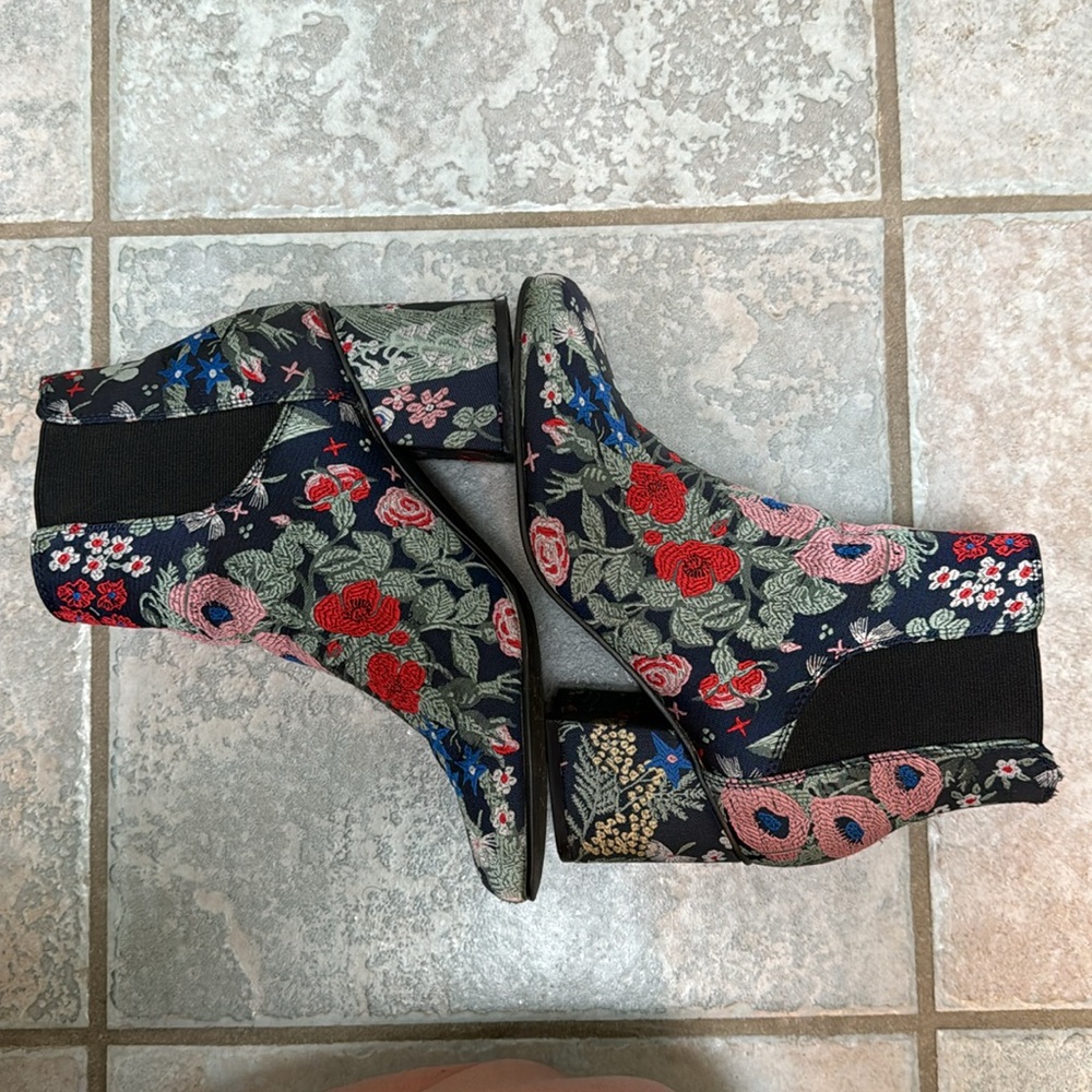 Indigo Rd Floral Embroidered Booties - Picture 2 of 6